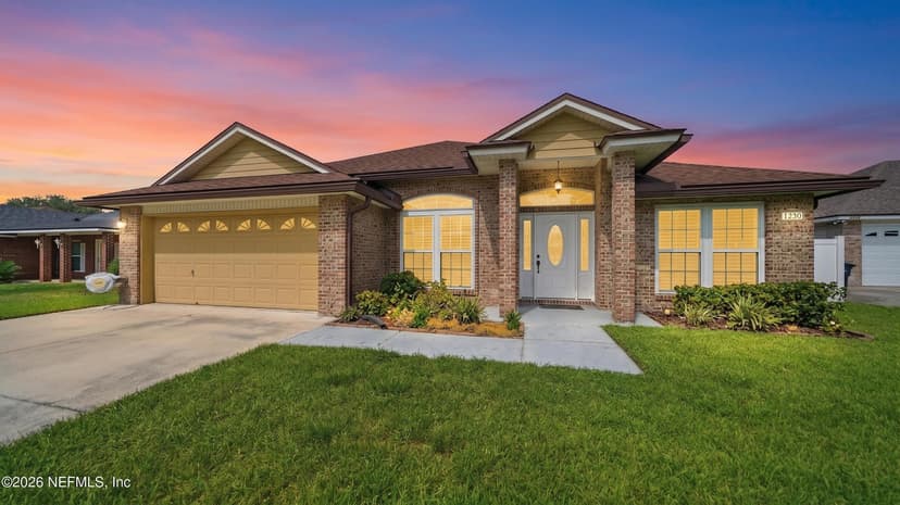 1230 SUMMIT OAKS Drive E, Jacksonville, FL 32221