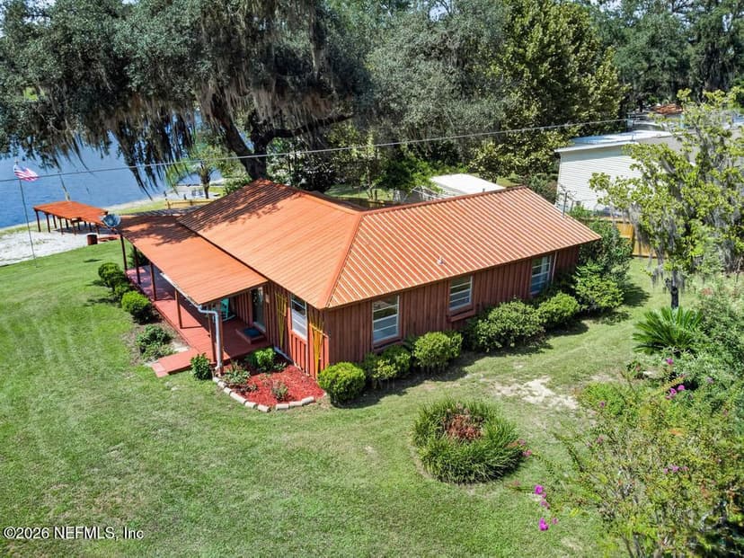 172 SILVER LAKE Drive, Interlachen, FL 32148