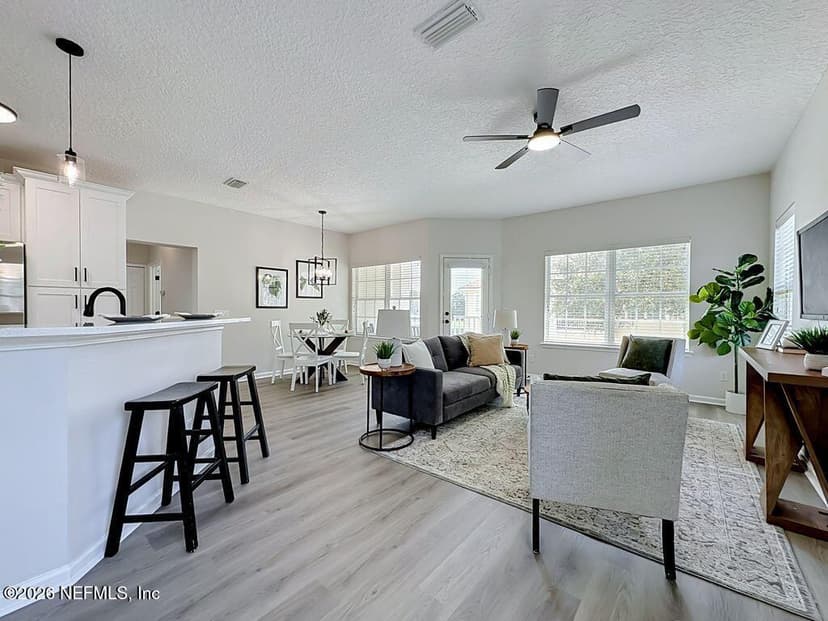 1725 FOREST LAKE Circle E 3, Jacksonville, FL 32225