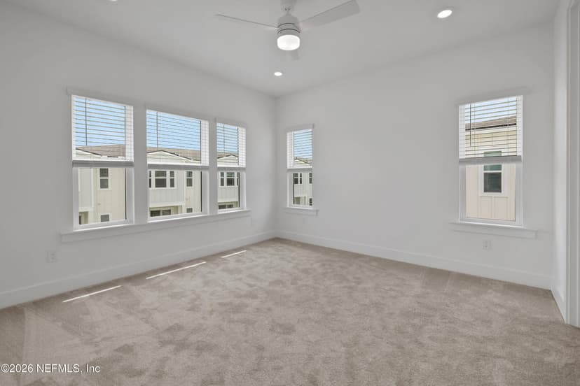 1043 N 1ST Avenue, Jacksonville Beach, FL 32250