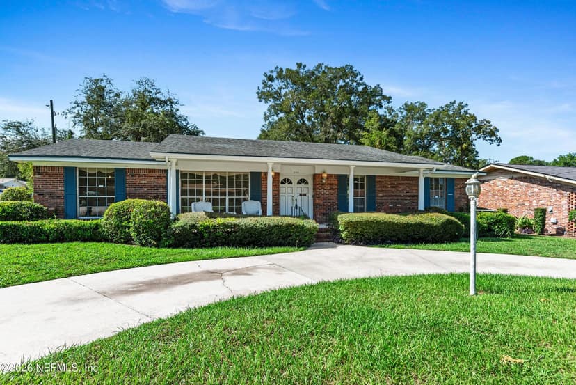 8164 PARKRIDGE Circle N, Jacksonville, FL 32211