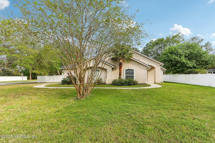 200 NOTTINGHAM Drive W, St. Johns, FL 32259