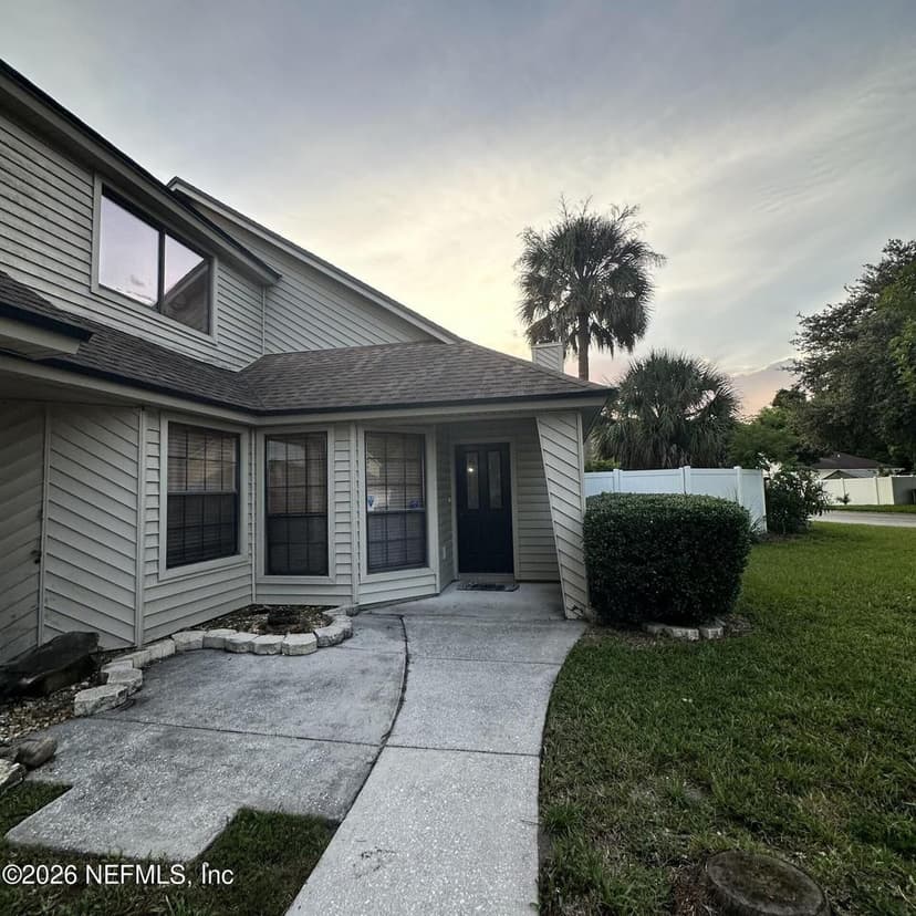 2830 W LANTANA LAKES Drive, Jacksonville, FL 32246