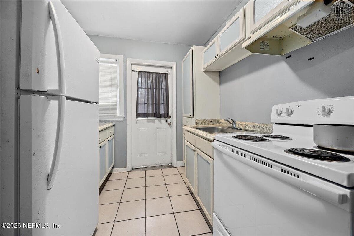 2644 COMMONWEALTH Avenue, Jacksonville, FL 32254, Jacksonville, FL - photo 3