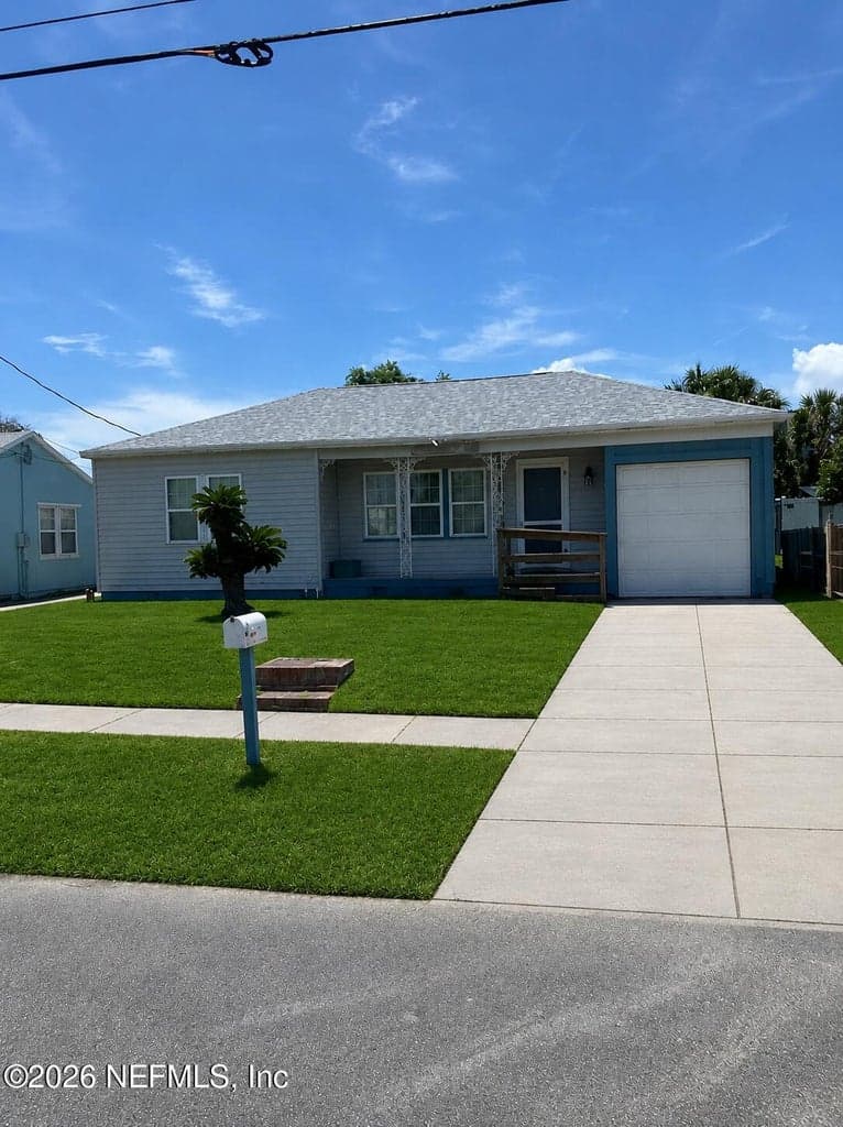 382 GOLF Boulevard, Daytona Beach, FL 32118