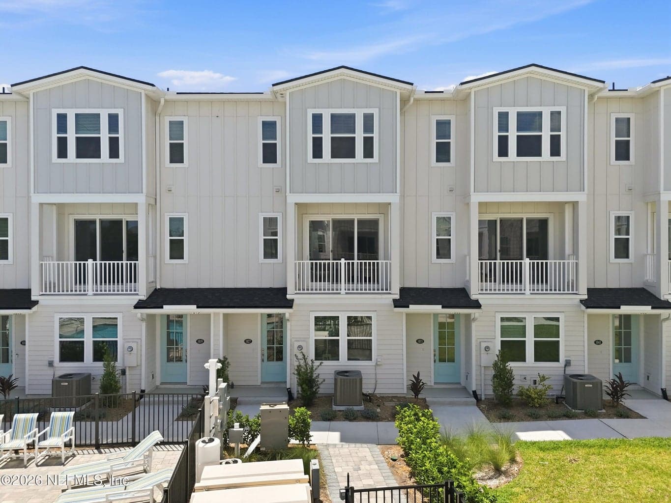 1027 N 1ST Avenue N, Jacksonville Beach, FL 32250, Jacksonville Beach, FL - photo 1