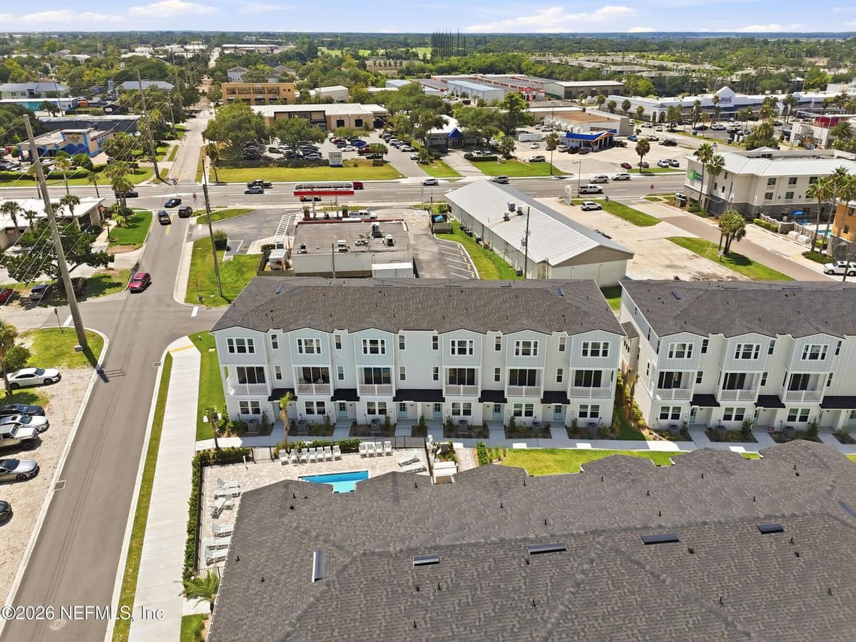 1027 N 1ST Avenue N, Jacksonville Beach, FL 32250, Jacksonville Beach, FL - photo 2