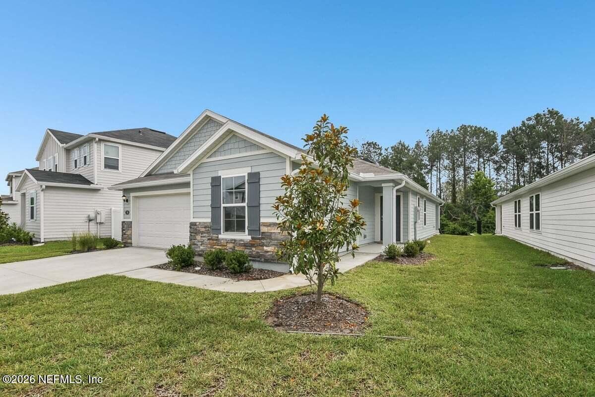 718 PANTHER LAKE Parkway, Jacksonville, FL 32221