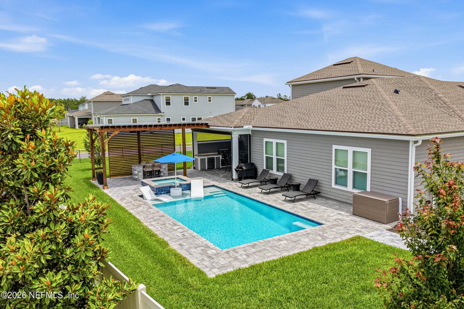 26 HILLENDALE Circle, St. Johns, FL 32259