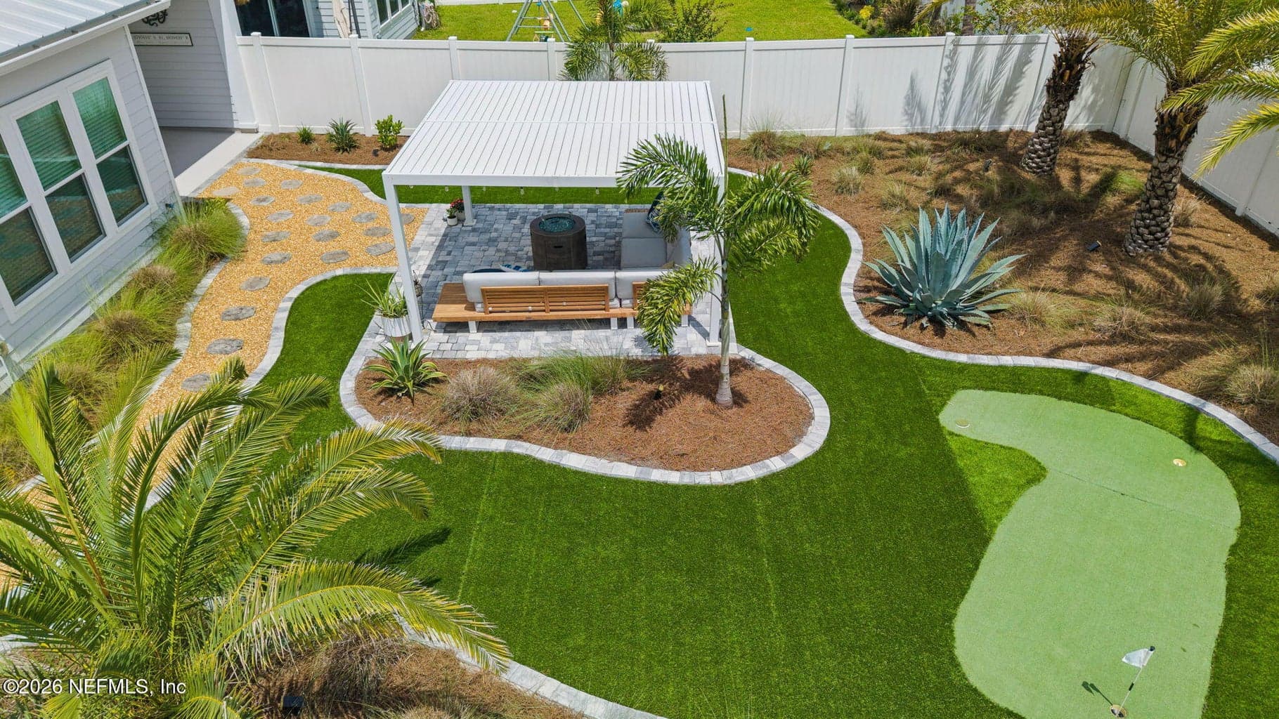 311 RUM RUNNER Way, St. Johns, FL 32259
