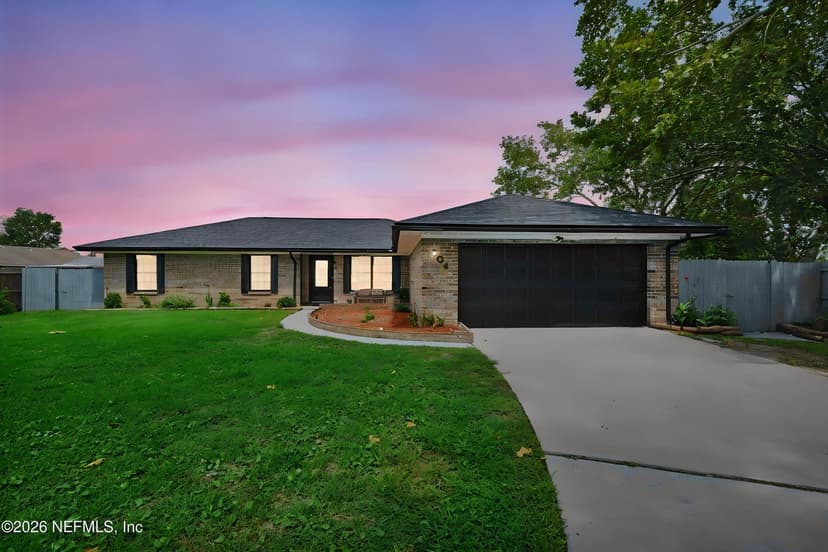 804 LIGHTWOOD Court, Orange Park, FL 32065