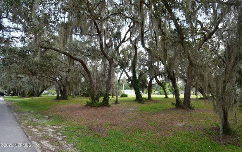 272 HESS Road, Crescent City, FL 32112