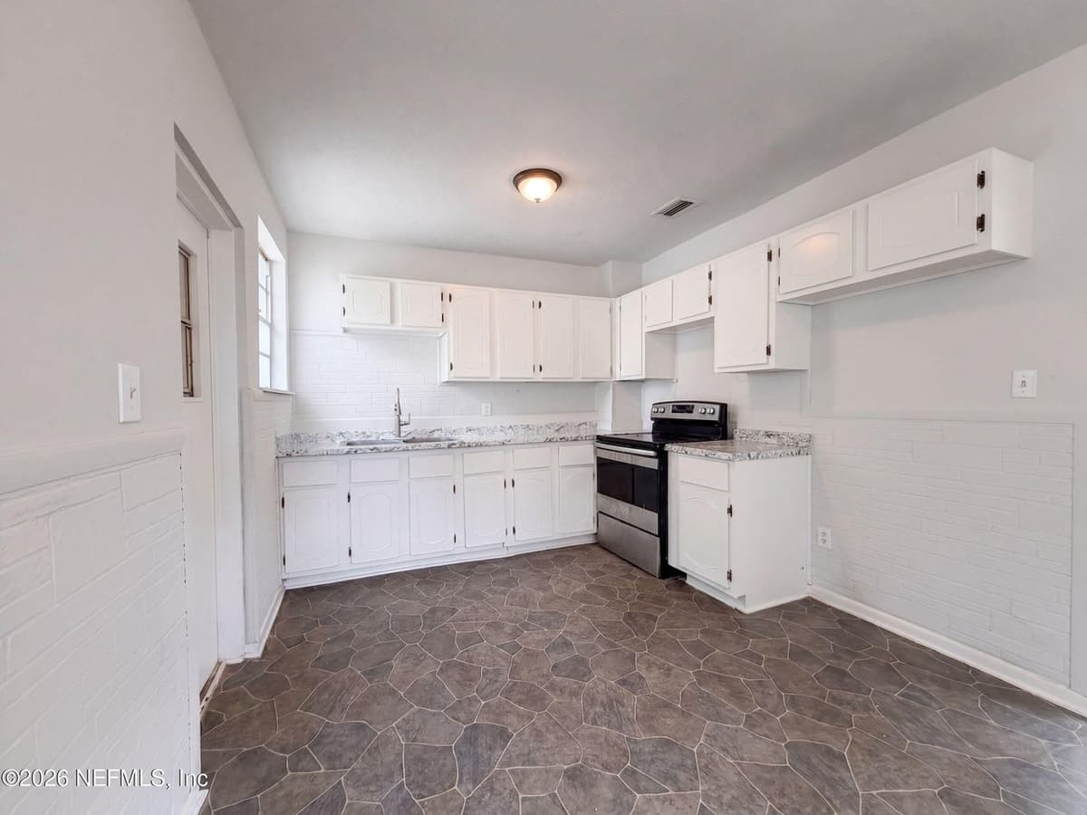 8951 ADAMS Avenue, Jacksonville, FL 32208, Jacksonville, FL - photo 2