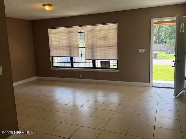 8562 DARLINGTON Drive, Jacksonville, FL 32208, Jacksonville, FL - photo 2