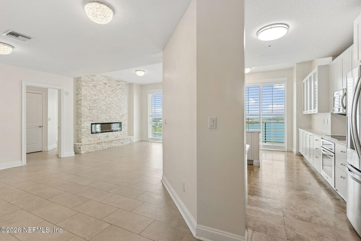 1431 RIVERPLACE Boulevard 1707, Jacksonville, FL 32207, Jacksonville, FL - photo 2