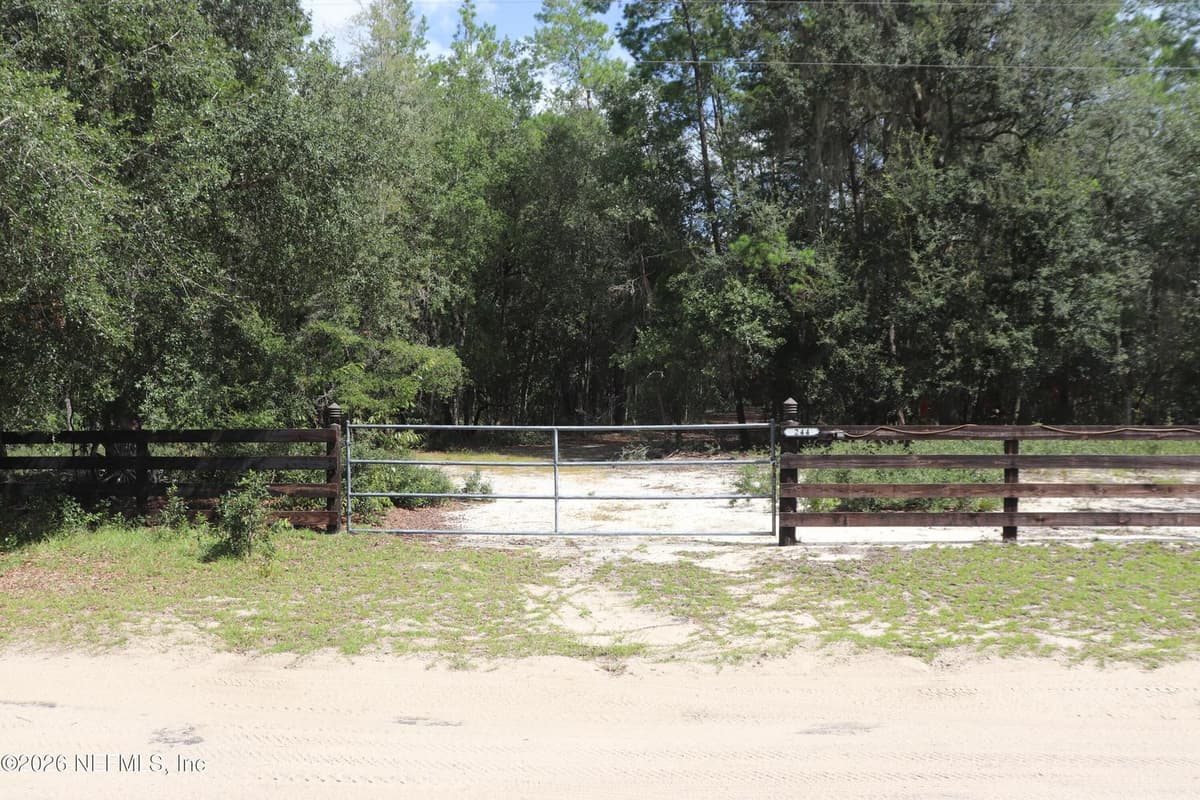 244 SIMPSON Drive, Interlachen, FL 32148, Interlachen, FL - photo 2
