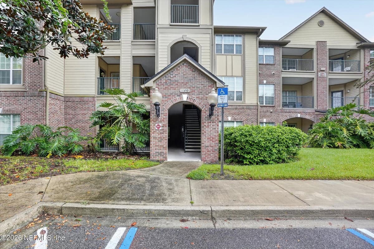 7800 POINT MEADOWS Drive 1521, Jacksonville, FL 32256, Jacksonville, FL - photo 2