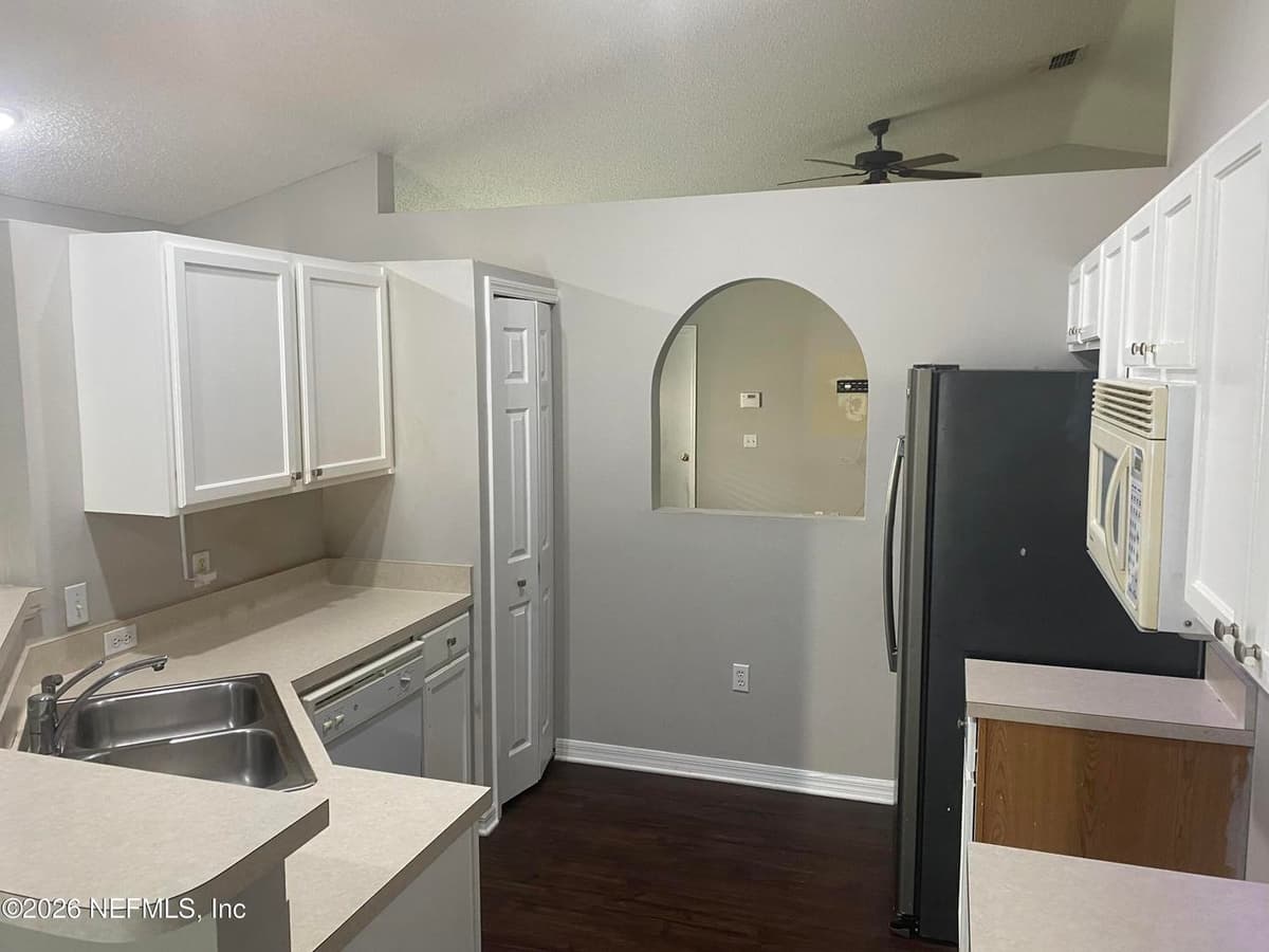 6672 GENTLE OAKS Drive W, Jacksonville, FL 32244, Jacksonville, FL - photo 3