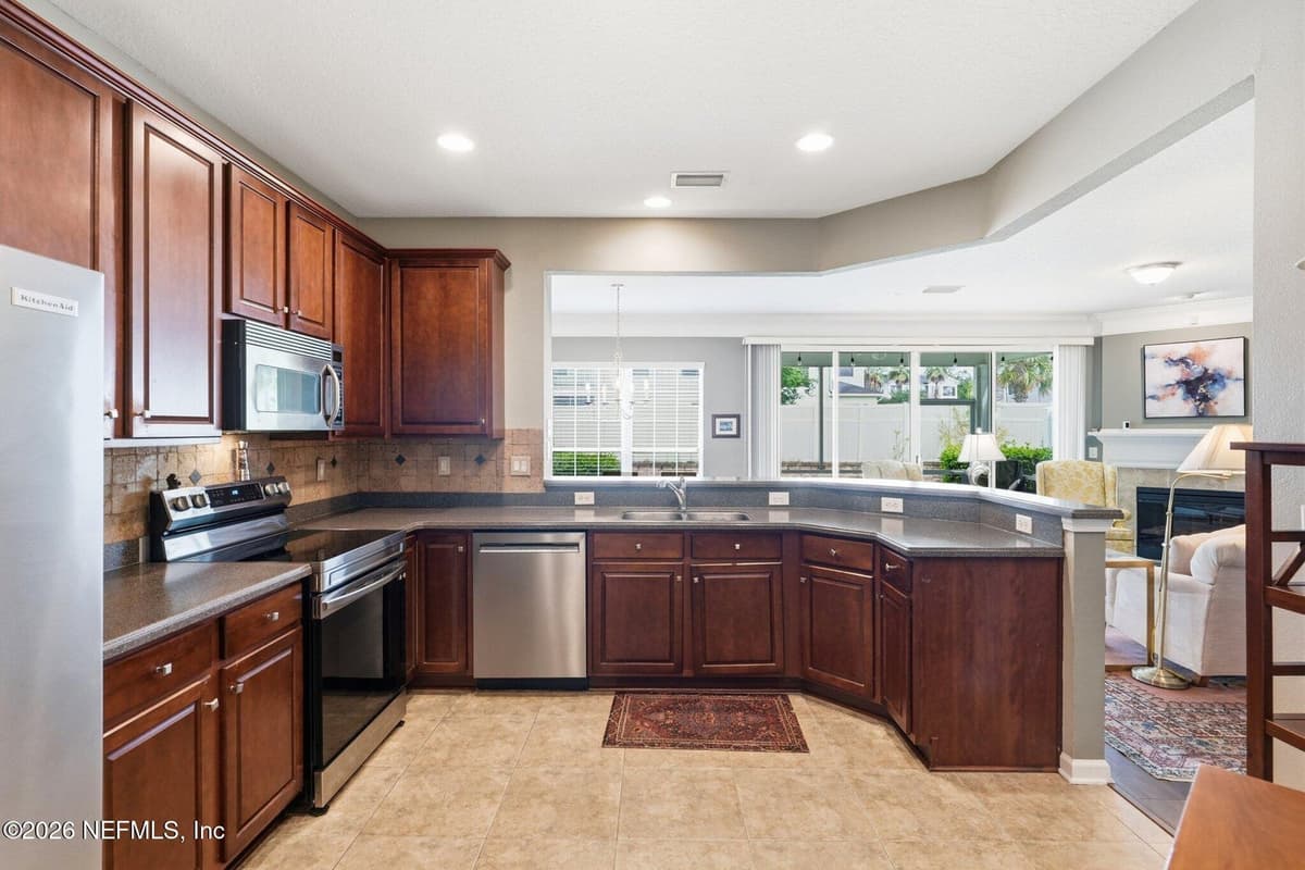 4050 LIONHEART DR Drive, Jacksonville, FL 32216, Jacksonville, FL - photo 2