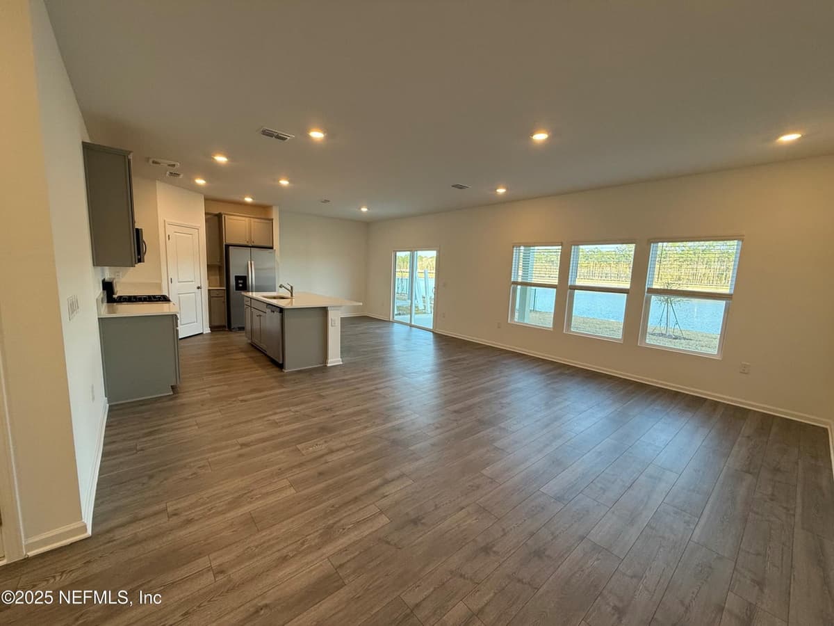 14352 EPPLY Drive, Jacksonville, FL 32218, Jacksonville, FL - photo 2