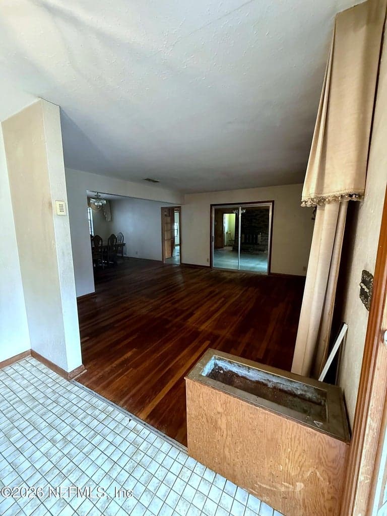 5918 LUSAID Drive, Jacksonville, FL 32209, Jacksonville, FL - photo 3
