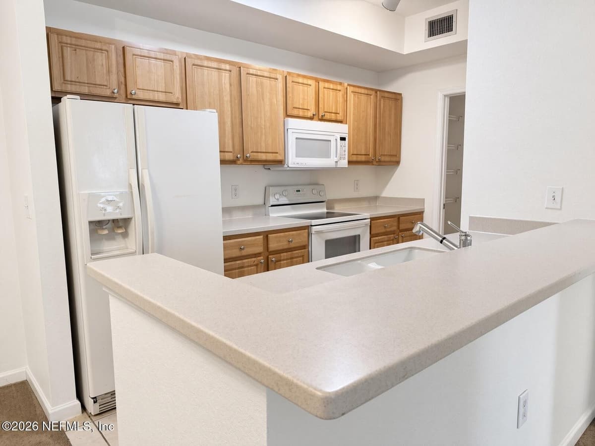 10075 GATE Parkway N 1610, Jacksonville, FL 32246, Jacksonville, FL - photo 3