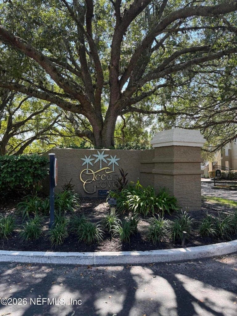 9 ARBOR CLUB DRIVE Drive 105, Palm Valley, FL 32082, Palm Valley, FL - photo 2