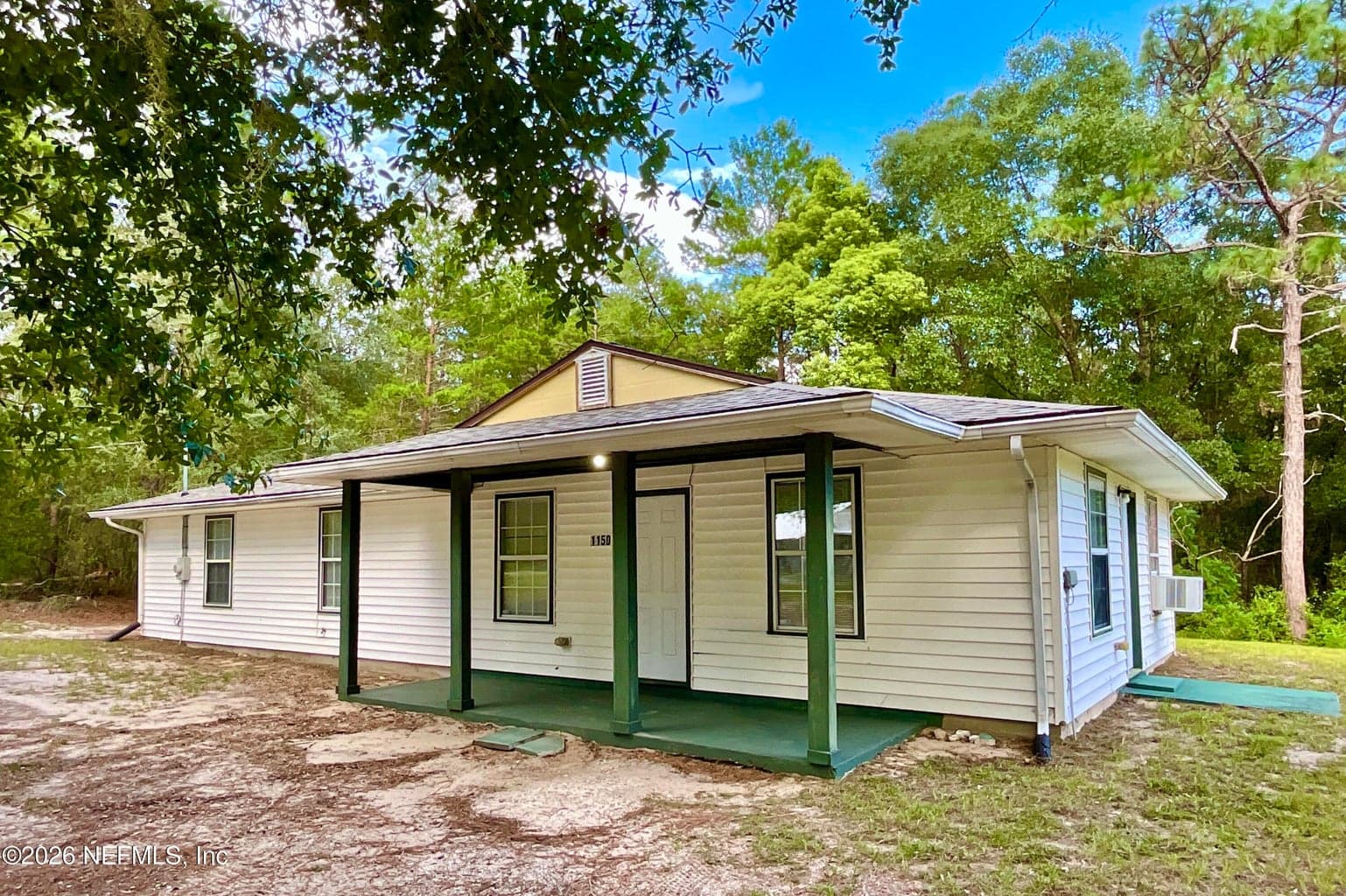 1150 CORAL FARMS Road, Florahome, FL 32140