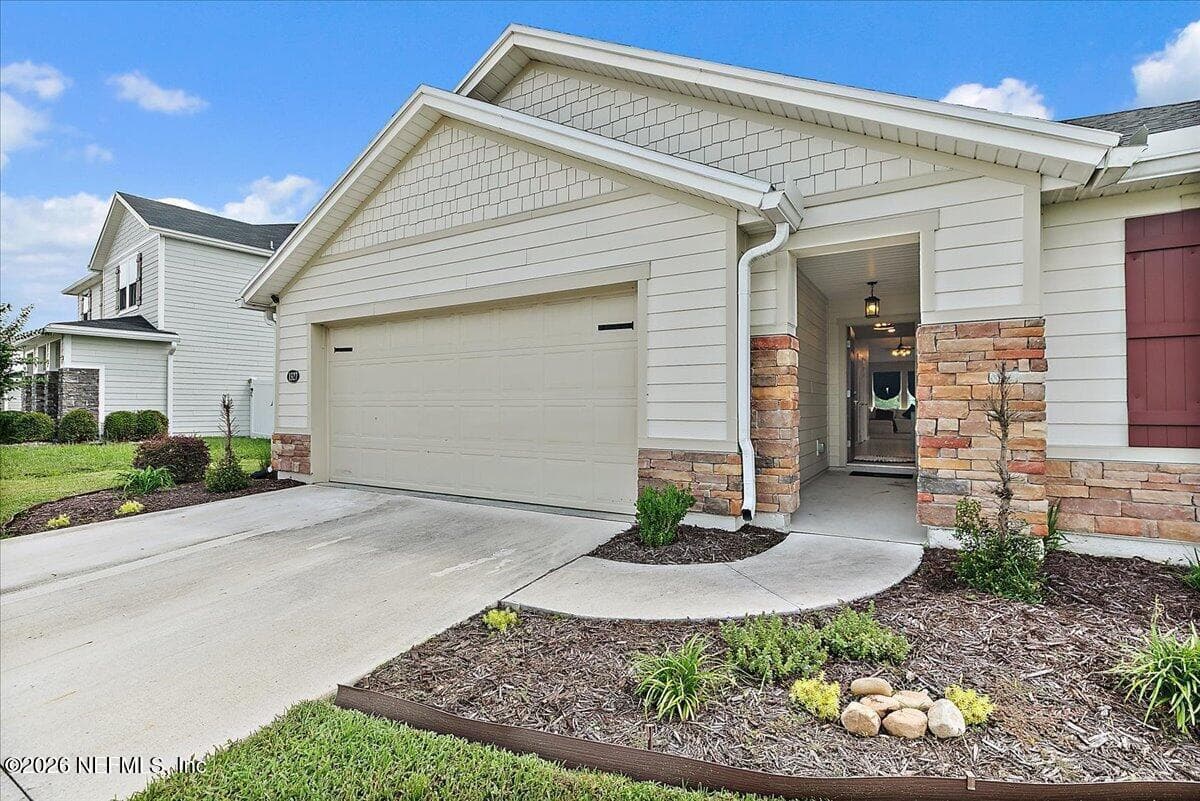 1327 PANTHER LAKE Parkway, Jacksonville, FL 32221, Jacksonville, FL - photo 2