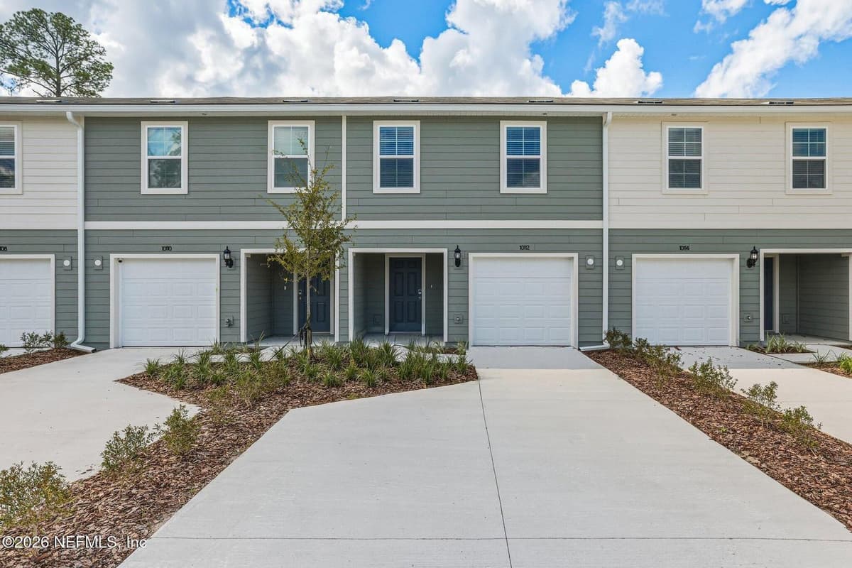 10108 WHISTLING PINE Court, Jacksonville, FL 32221, Jacksonville, FL - photo 2