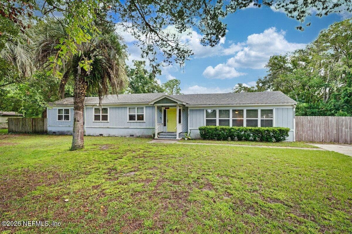 11351 W COURT Boulevard, Jacksonville, FL 32218
