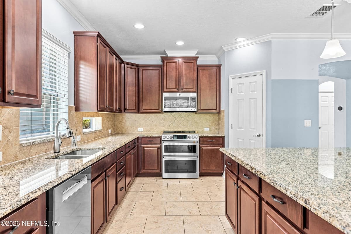 3619 CROSSVIEW Drive, Jacksonville, FL 32224, Jacksonville, FL - photo 2