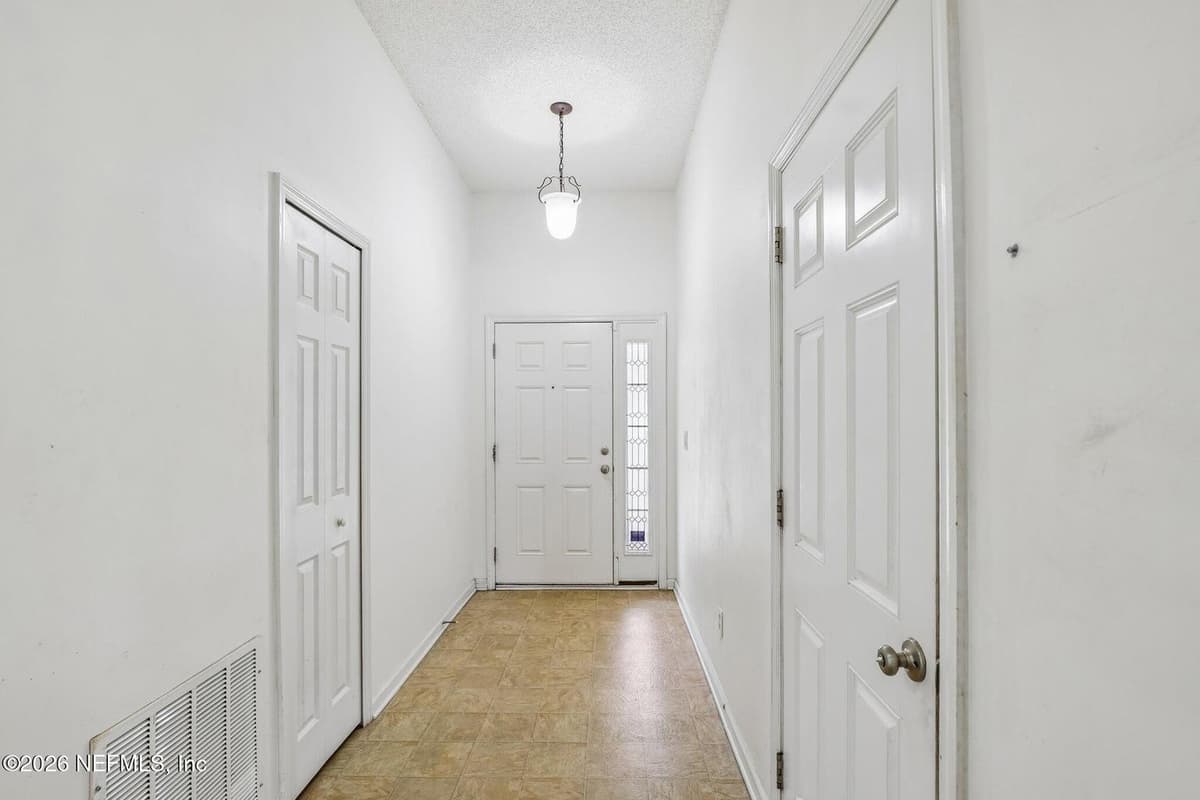 4321 CAMPUS HILLS Circle, Jacksonville, FL 32218, Jacksonville, FL - photo 3