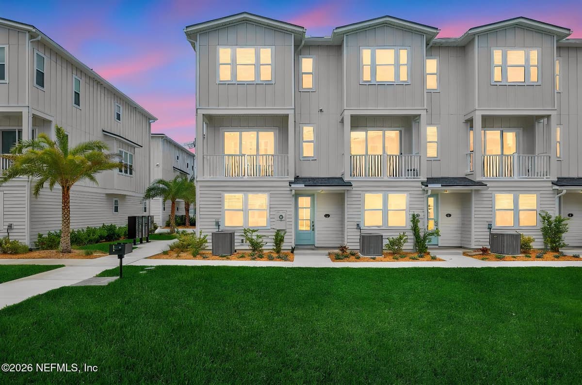 1003 N 1ST Avenue, Jacksonville Beach, FL 32250, Jacksonville Beach, FL - photo 2