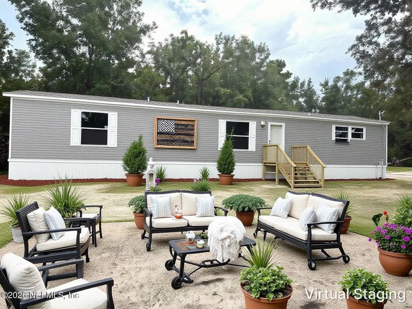 102 LIVINGSTON Court, Satsuma, FL 32189