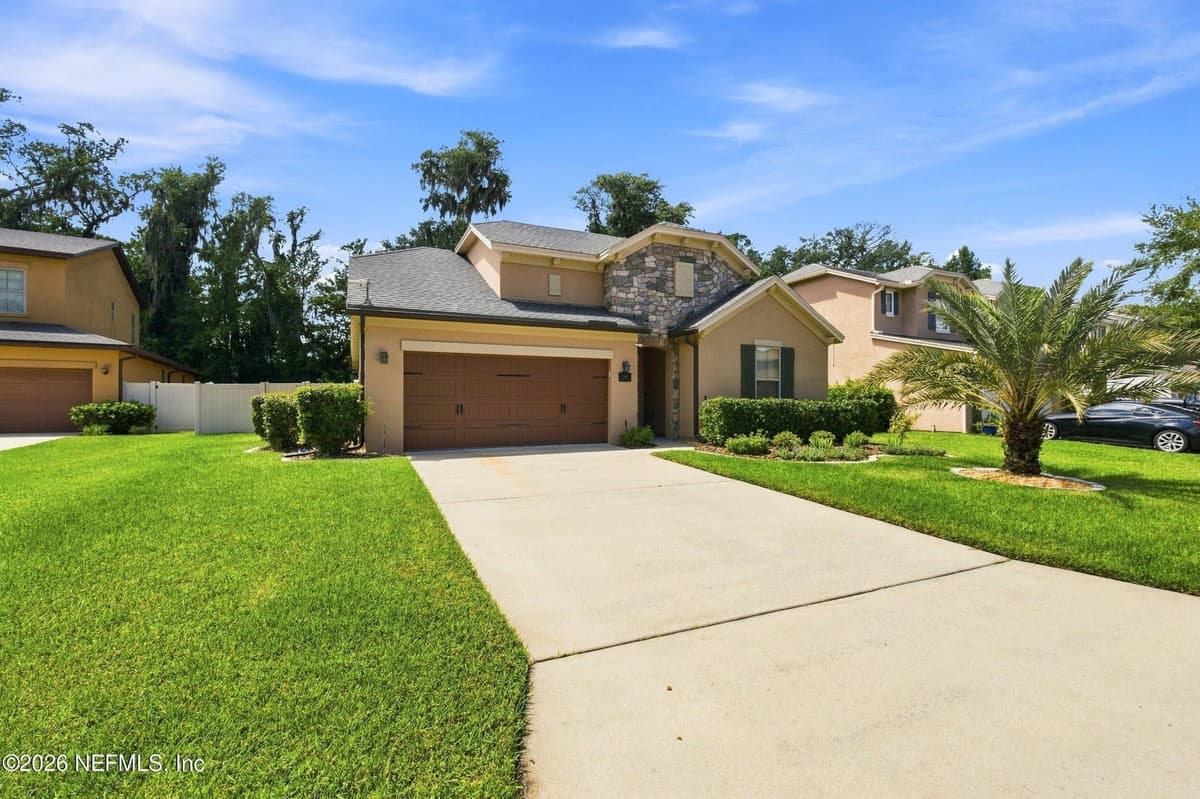 598 AMBER CREEK Drive, Jacksonville, FL 32218, Jacksonville, FL - photo 2