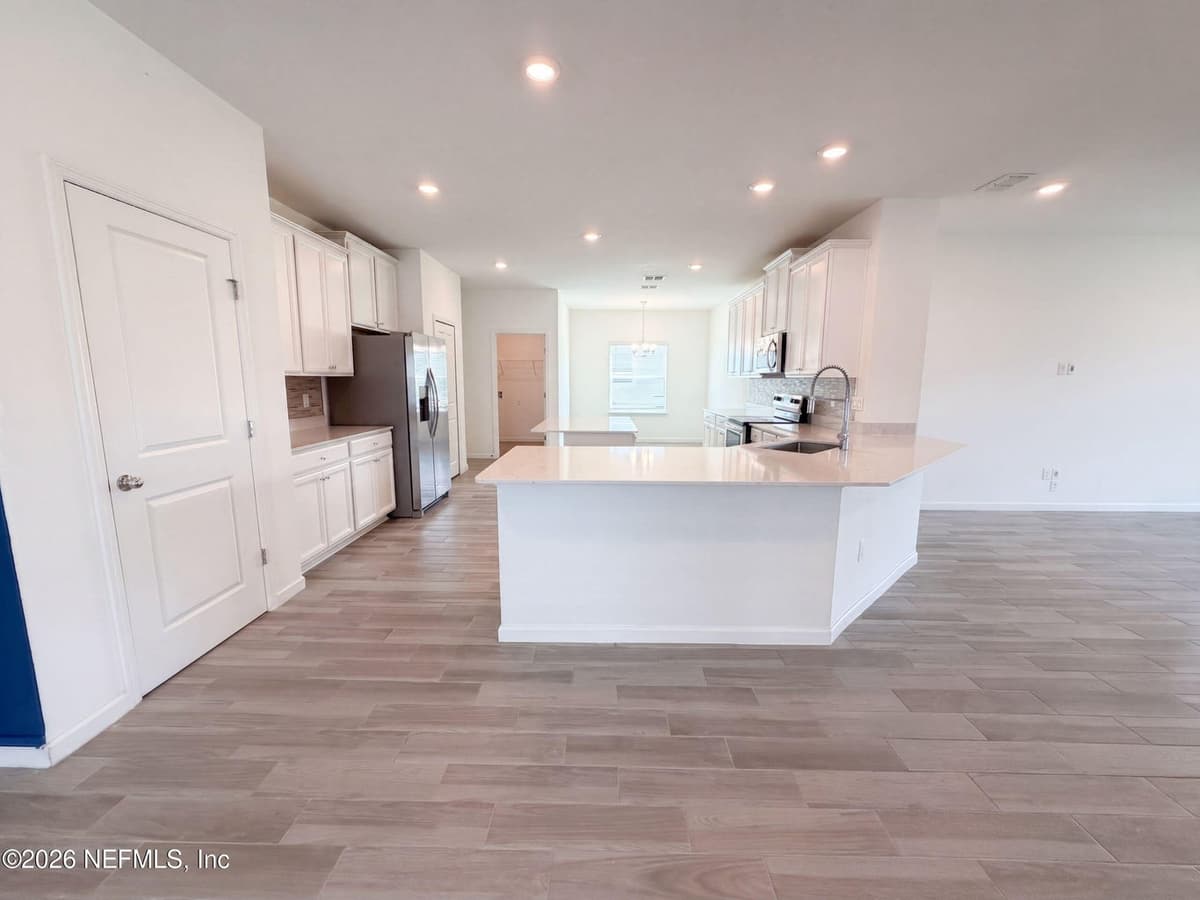 7233 CALAMINT Avenue, Jacksonville, FL 32219, Jacksonville, FL - photo 2