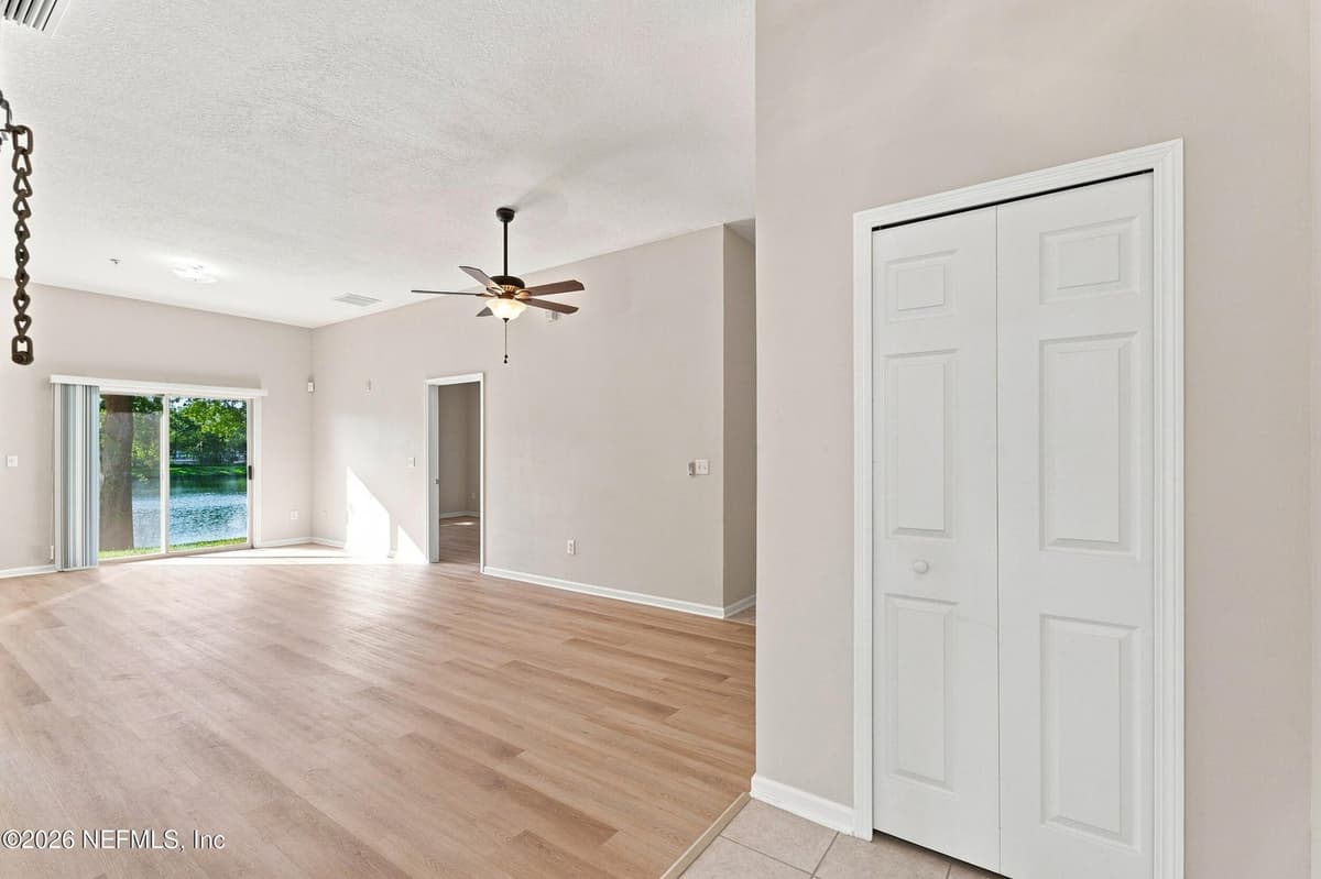 7059 DEER LODGE Circle 104, Jacksonville, FL 32256, Jacksonville, FL - photo 3