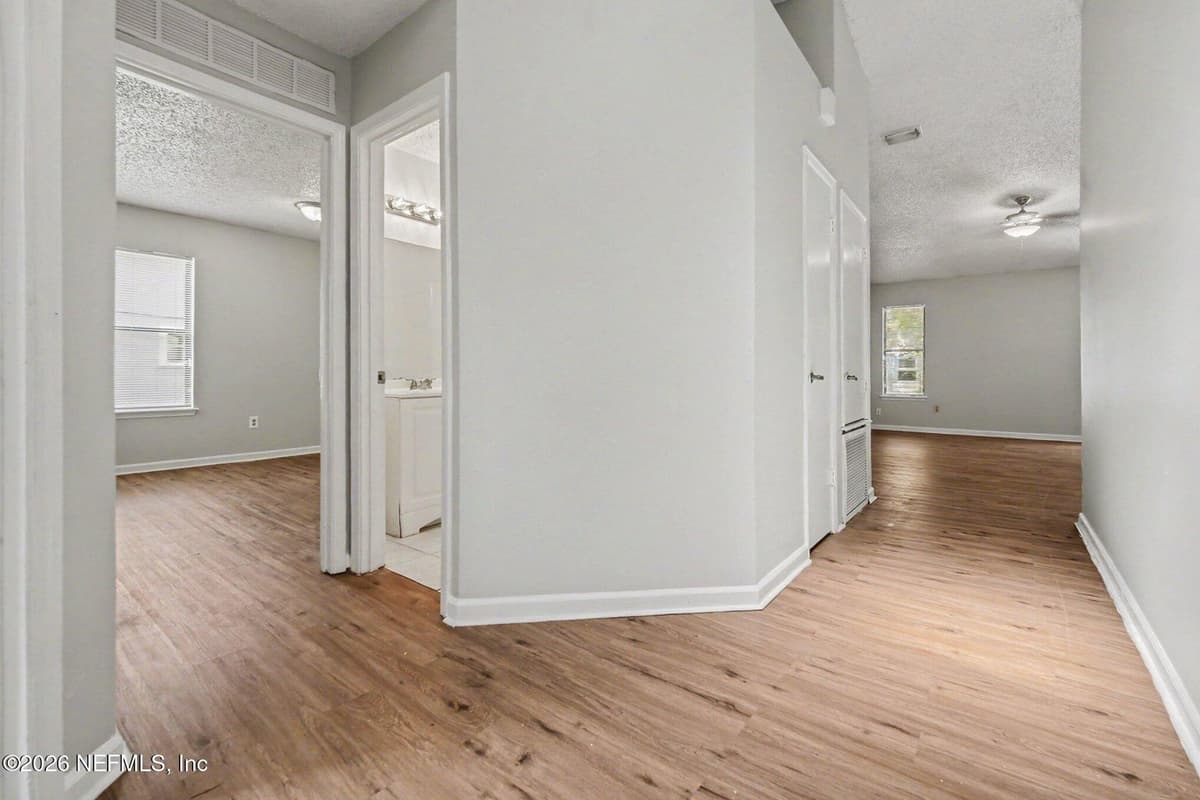 1533 KINGFISHER Lane N, Jacksonville, FL 32218, Jacksonville, FL - photo 3