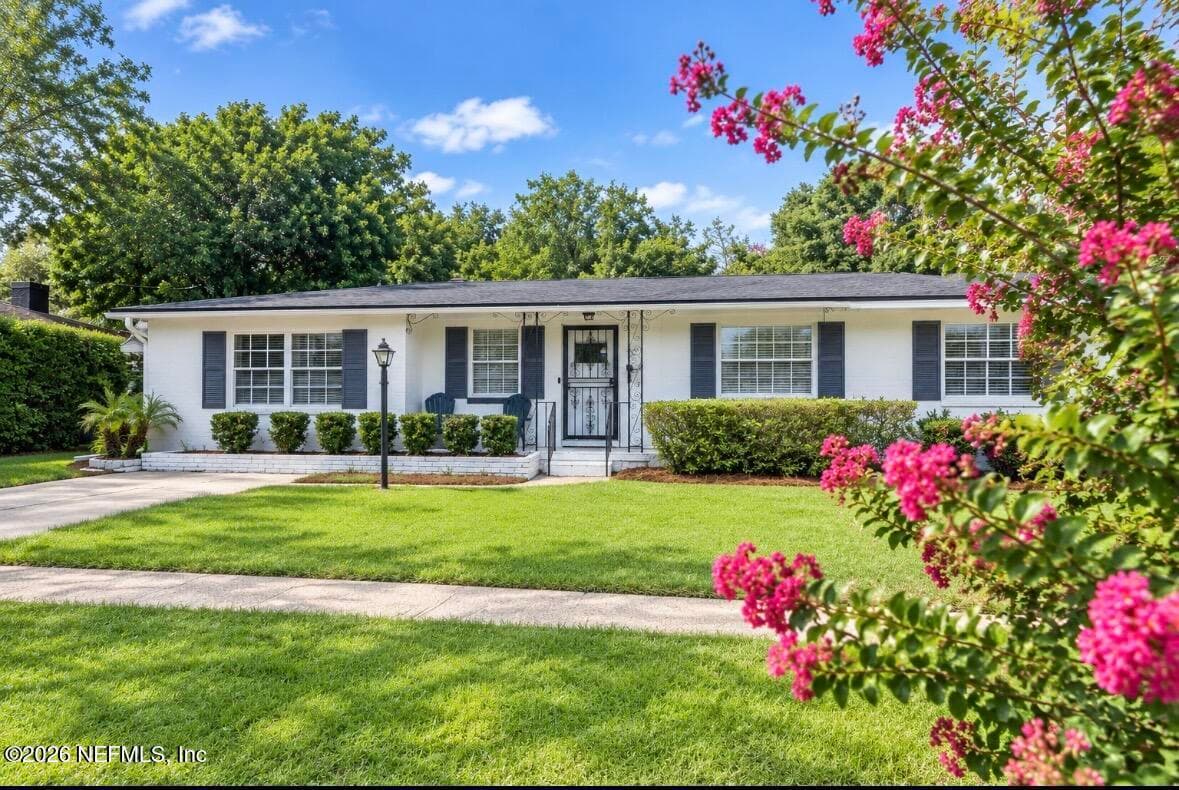 2443 CEDAR SHORES Circle, Jacksonville, FL 32210