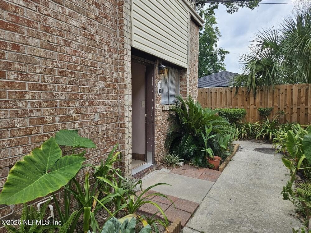 1200 BRETTA ST 10, Jacksonville, FL 32211