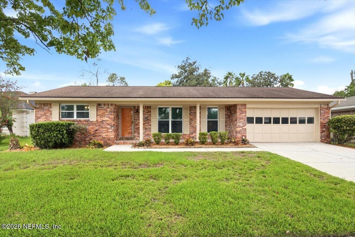 9042 WARWICKSHIRE Road, Jacksonville, FL 32257, Jacksonville, FL - photo 2