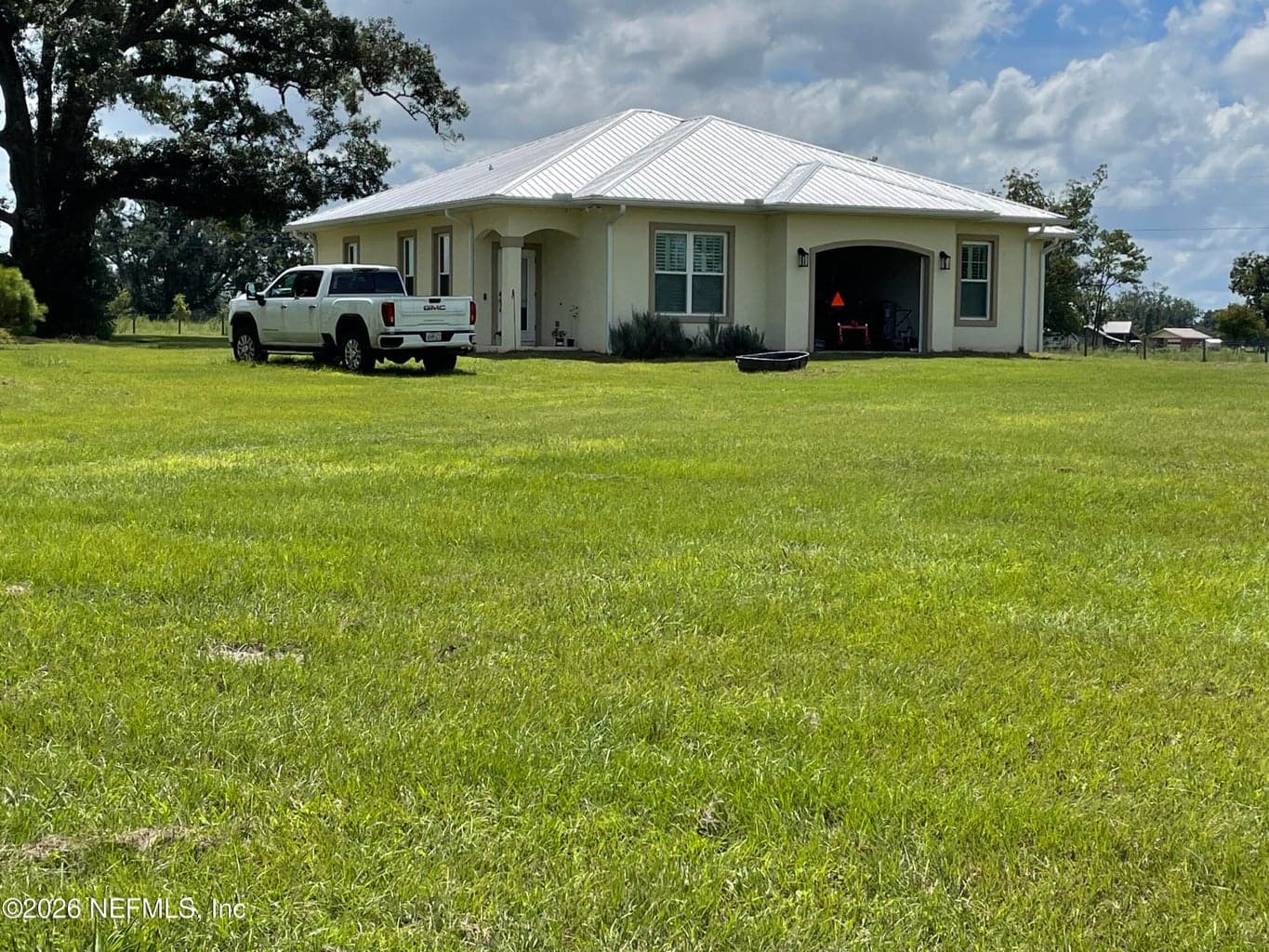 8516 240TH STREET, O'Brien, FL 32071