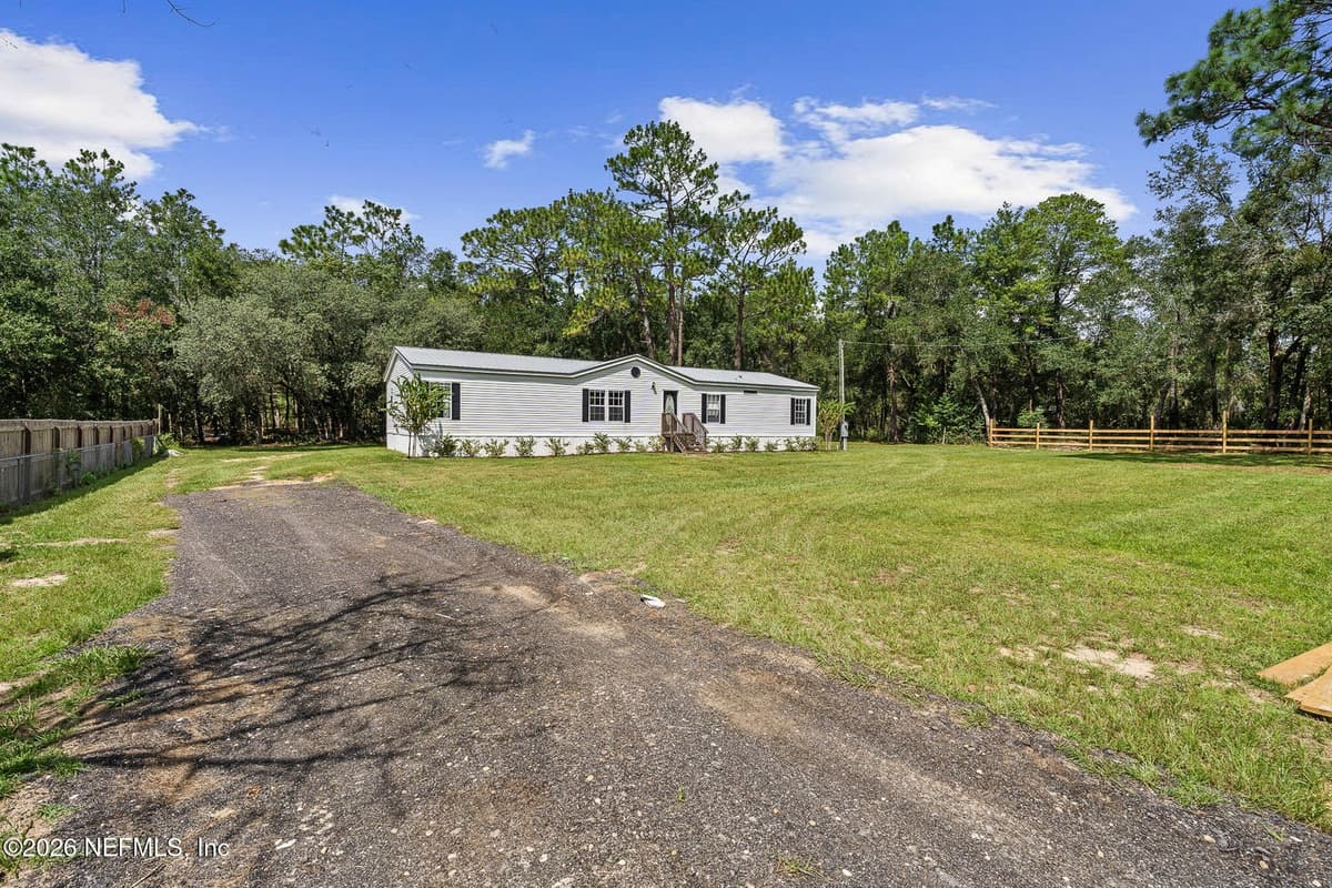 141 CHEROKEE Drive, Interlachen, FL 32148, Interlachen, FL - photo 2