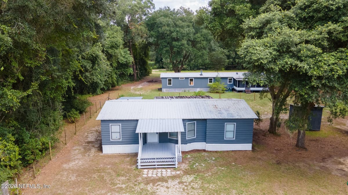 210 WALKUP Street, Interlachen, FL 32148, Interlachen, FL - photo 2
