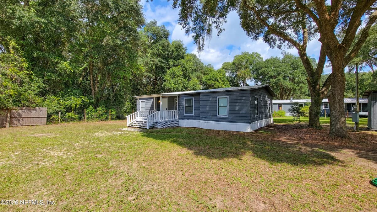 210 WALKUP Street, Interlachen, FL 32148, Interlachen, FL - photo 3