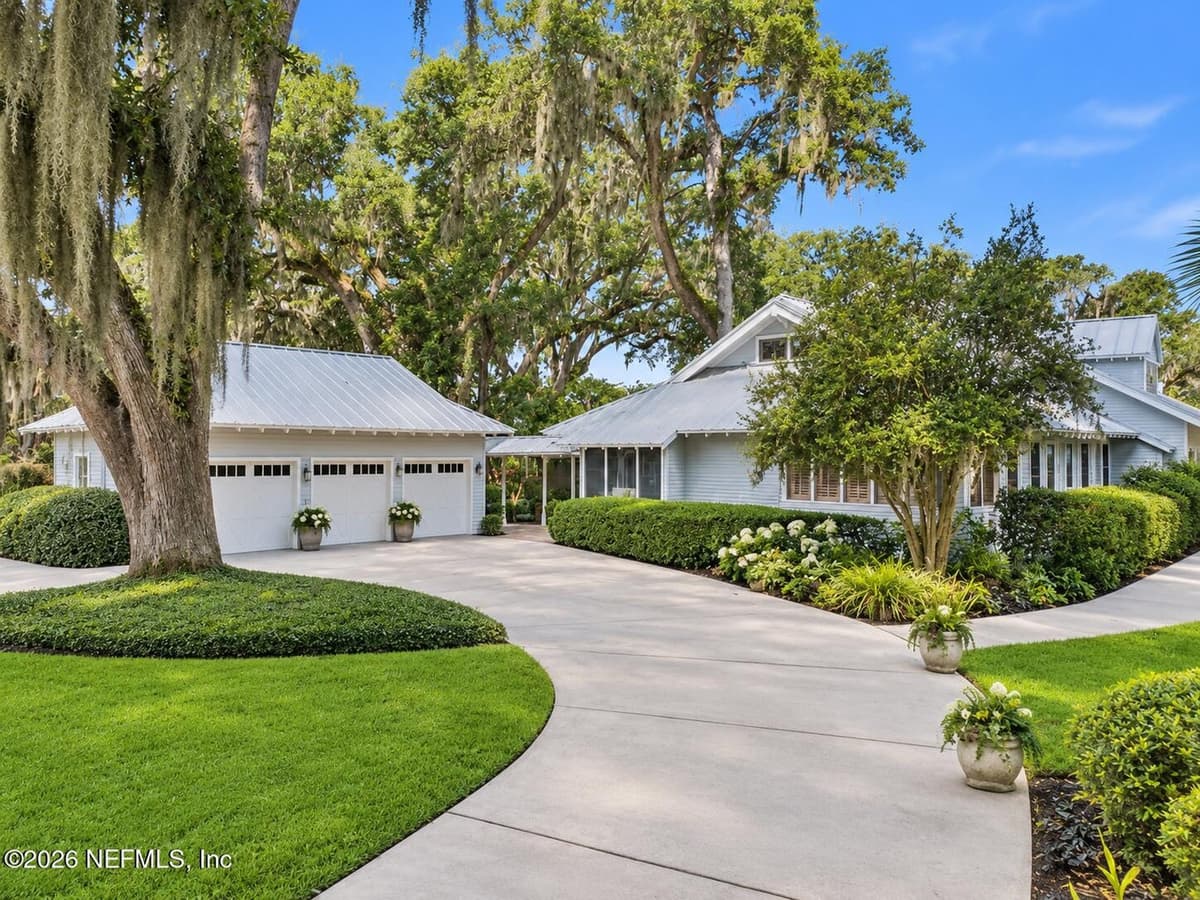 4002 MCGIRTS Boulevard, Jacksonville, FL 32210, Jacksonville, FL - photo 2