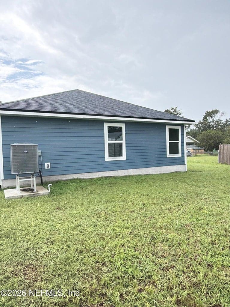 4437 BESSIE Circle E, Jacksonville, FL 32209, Jacksonville, FL - photo 2