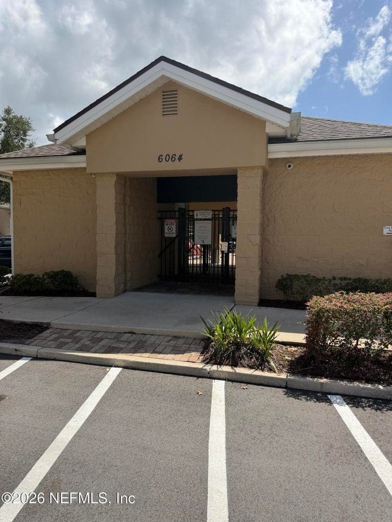 6099 MAGGIES Circle 101, Jacksonville, FL 32244, Jacksonville, FL - photo 2