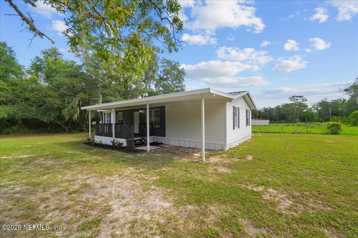 214 PHOENIX Street, Satsuma, FL 32189, Satsuma, FL - photo 2